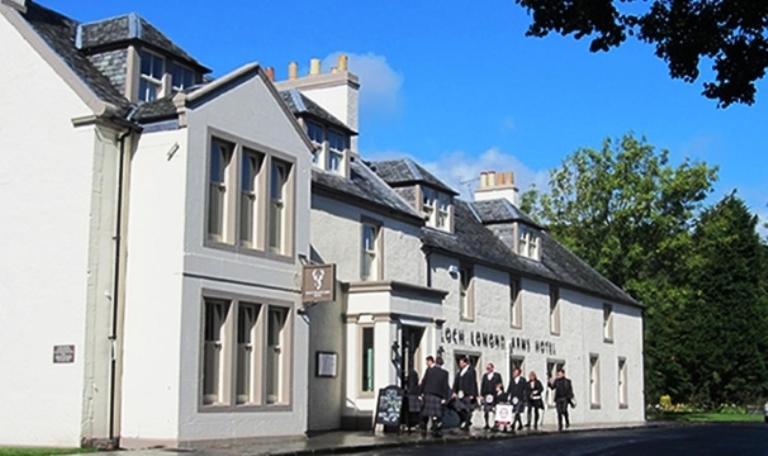 לוס The Loch Lomond Arms Hotel מראה חיצוני תמונה